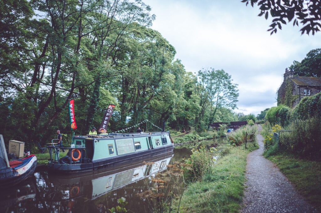 the waltzing matilda pizza boat on tramway wharf in marple